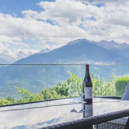 4bdr Alpine With Game And Sunny Terrace Villa *