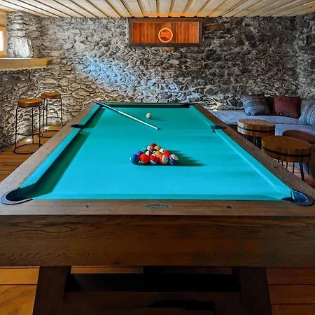 4bdr Alpine With Game And Sunny Terrace