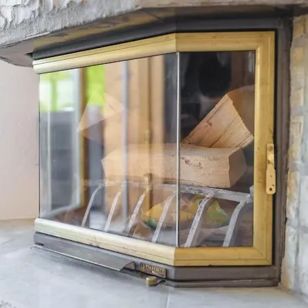 4bdr Alpine With Game And Sunny Terrace *