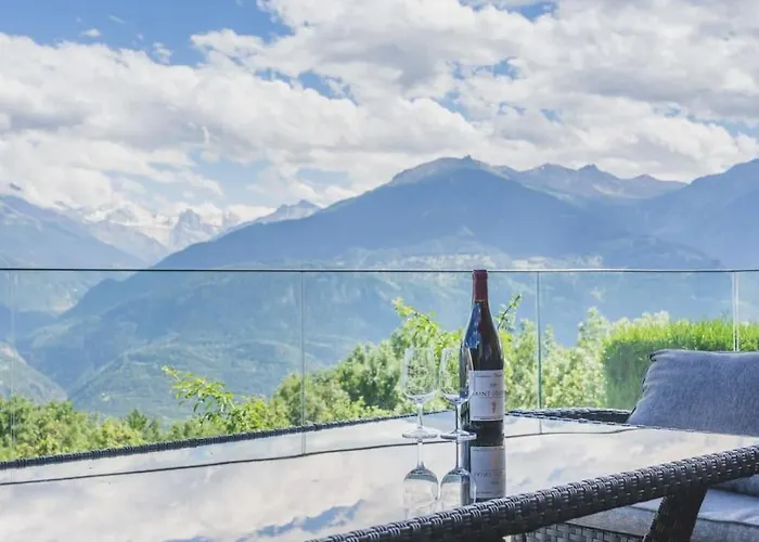 4bdr Alpine With Game And Sunny Terrace Villa *