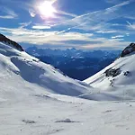 4bdr Alpine With Game And Sunny Terrace Villa