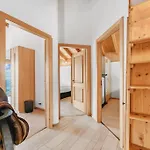Villa 4bdr Alpine With Game And Sunny Terrace *