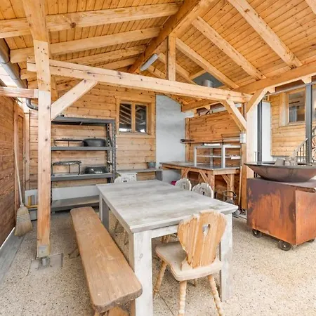 4bdr Alpine With Game And Sunny Terrace Vila *