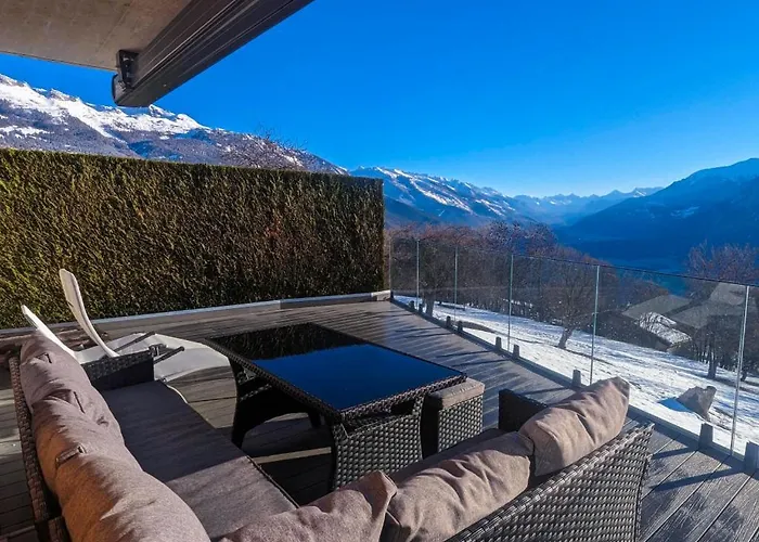 4bdr Alpine With Game And Sunny Terrace Villa *